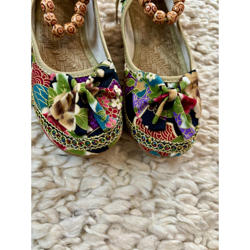 Women's Unbranded Black Multi-color Floral Beaded Flats size 36 - Picture 11 of 11